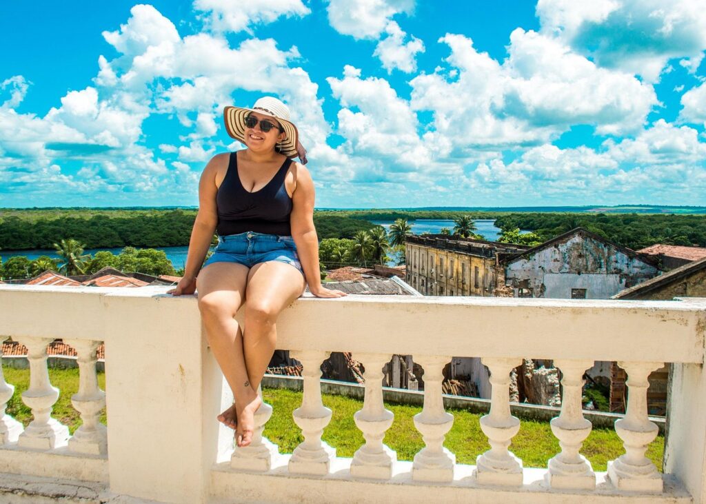 Estrutura de pedra da antiga Casa da Pólvora em João Pessoa.