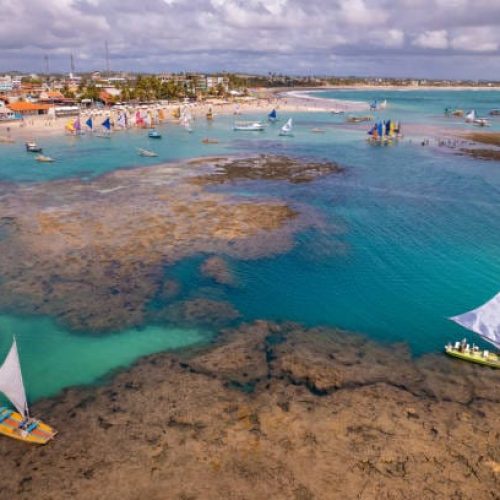Porto de Galinhas beach is located in Pernambuco, in the municipality of Ipojuca, about 60 km from Recife