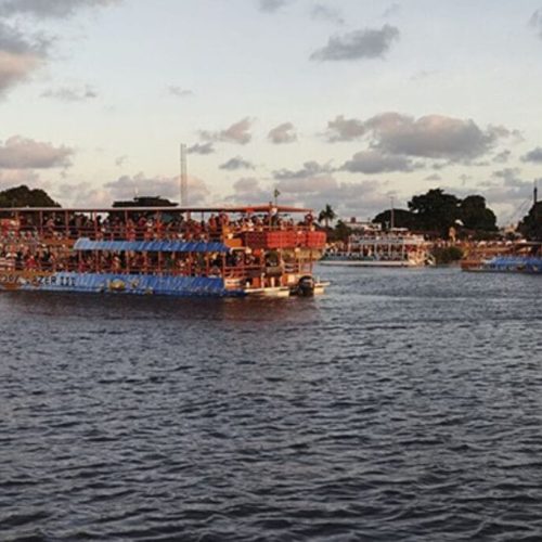 por do sol na praia do jacare