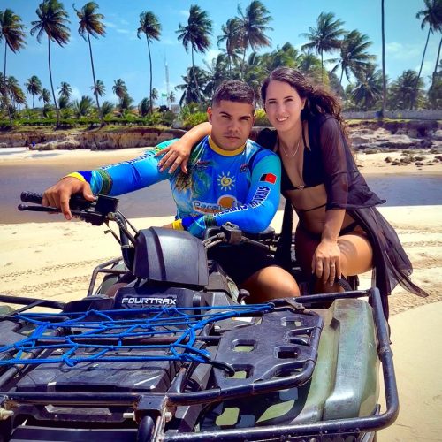 Vista panorâmica do Mirante Dedo de Deus acessado pela trilha de quadriciclo.